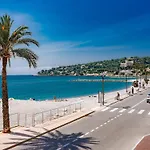 Et Reine D'azur 3*