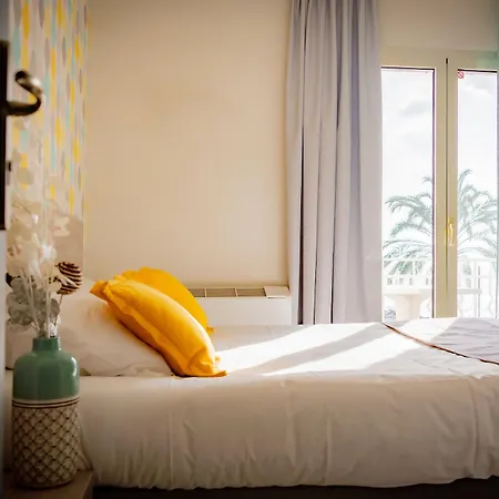 Hotel Et Reine D'azur 3*