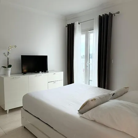 Et Reine D'azur Hotel 3*