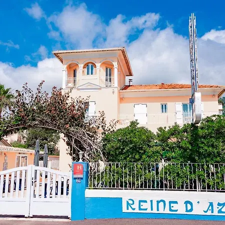 Et Reine D'azur 3*