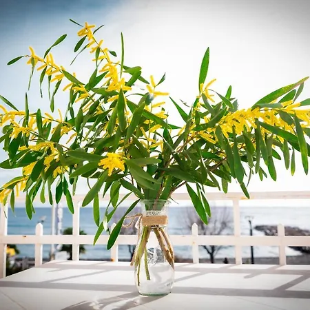 Et Reine D'azur Hotel 3*