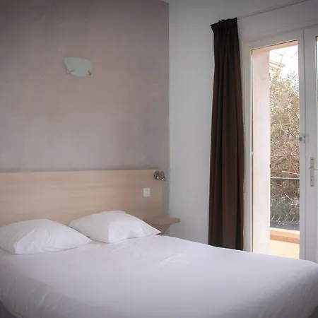 Et Reine D'azur Hotel 3*