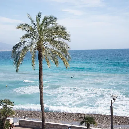 Et Reine D'azur Hotell