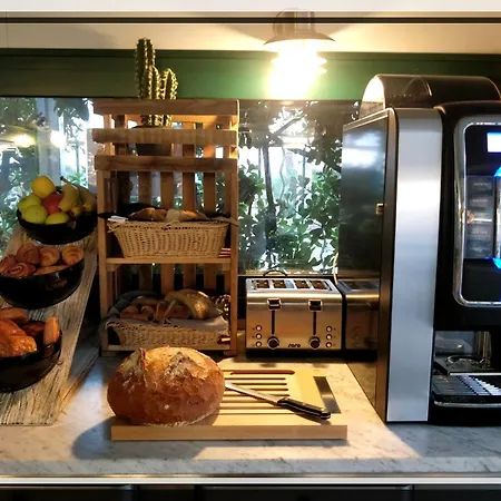 Et Reine D'azur Hotel