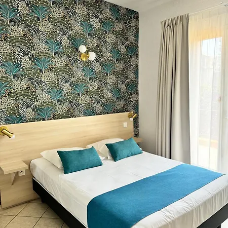 Hotel Et Reine D'azur 3*