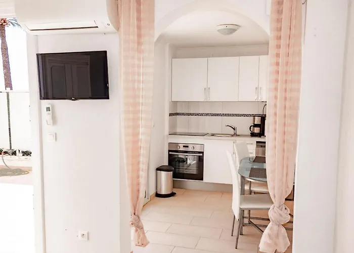 Hotel Et Reine D'azur 3*