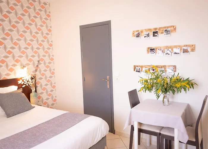 Hotel Et Reine D'azur 3*