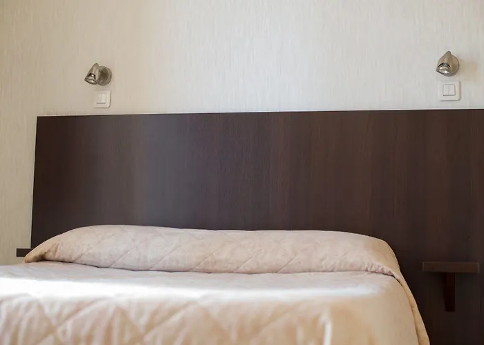 Hotel Et Reine D'azur Roccabruna