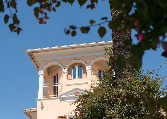 Et Reine D'azur Hotel 3*