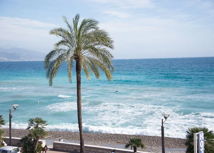 Et Reine D'azur Roccabruna